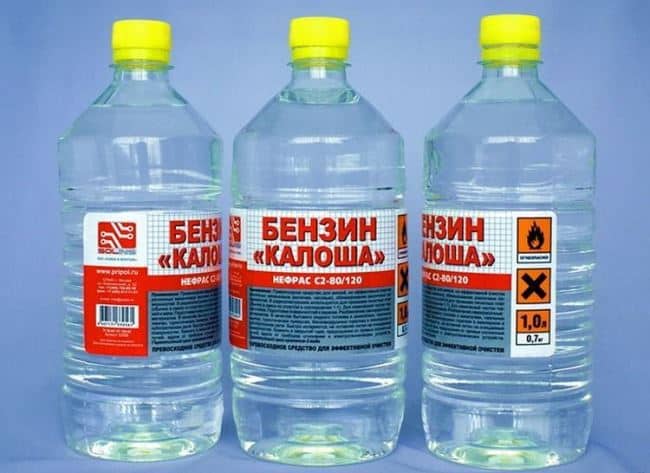 Очищенный бензин поможет вывести монтажную пену