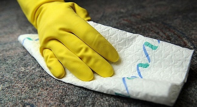 Будьте осторожны при чистке растворителем