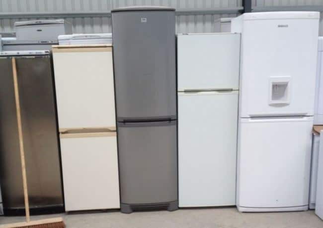 Частота разморозок зависит от самого холодильника