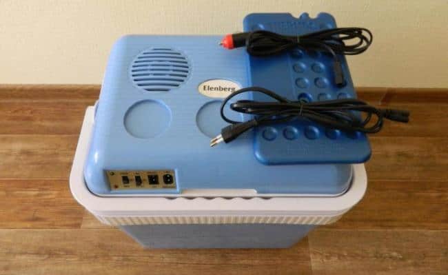 Для длительных поездок, лучше приобрести сумку со встроенными вентиляторами