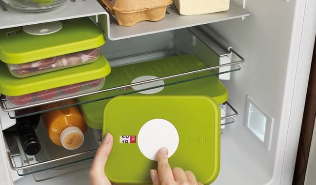 Храните продукты в герметичных контейнерах