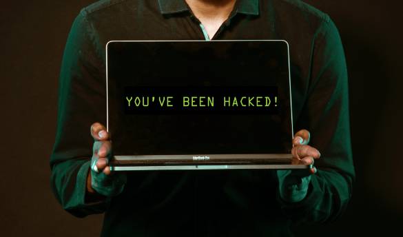 предает данные о квартире