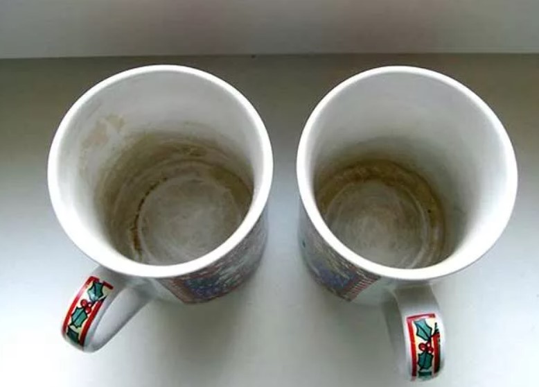 на чашках налет