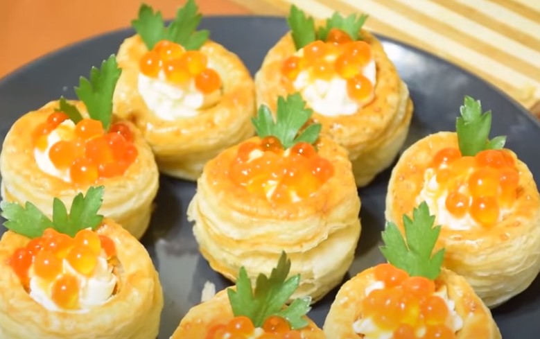 тарталетки из слоеного теста